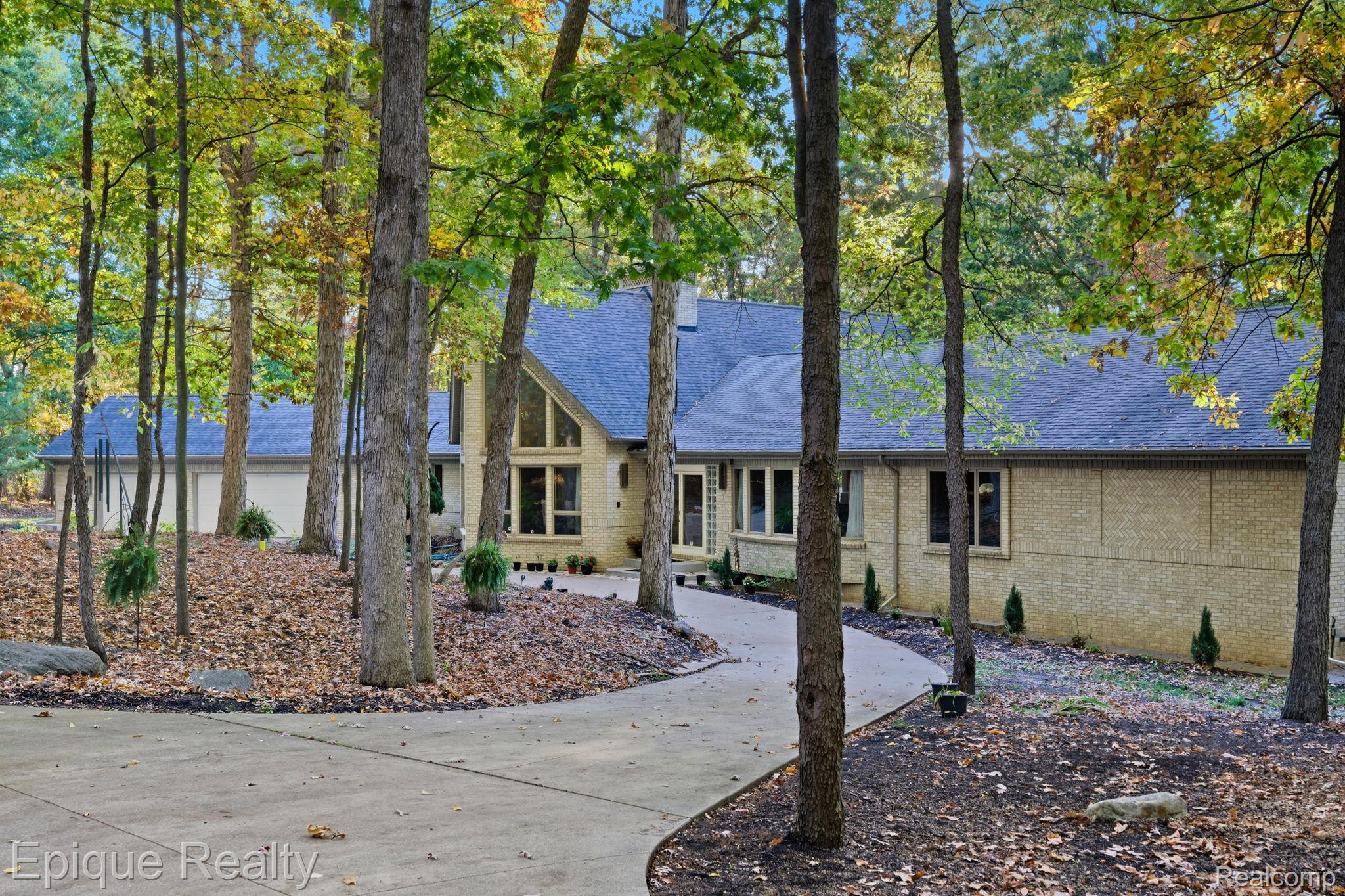 2670 Spring Grove Drive