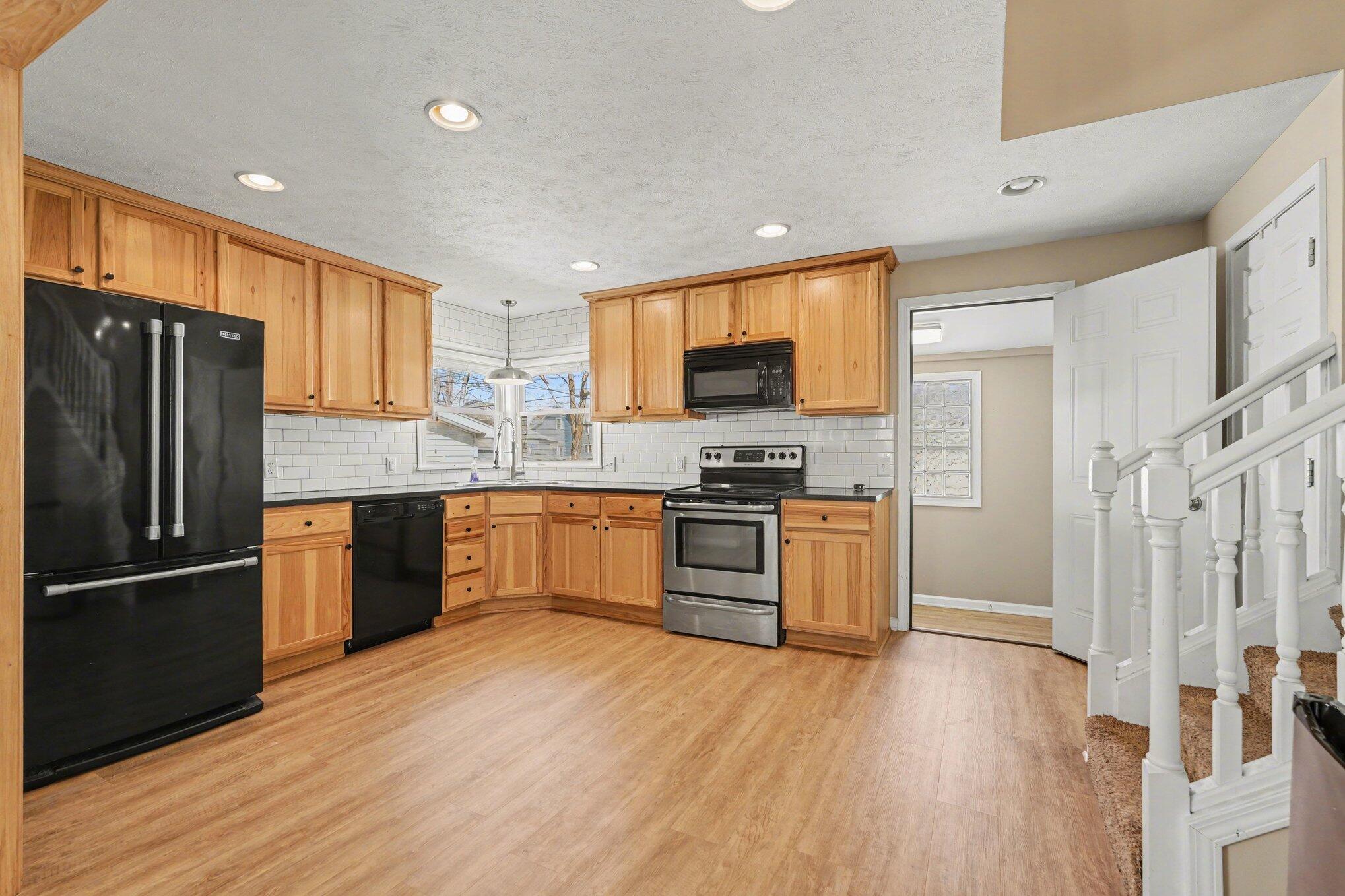 35 E 17th Street