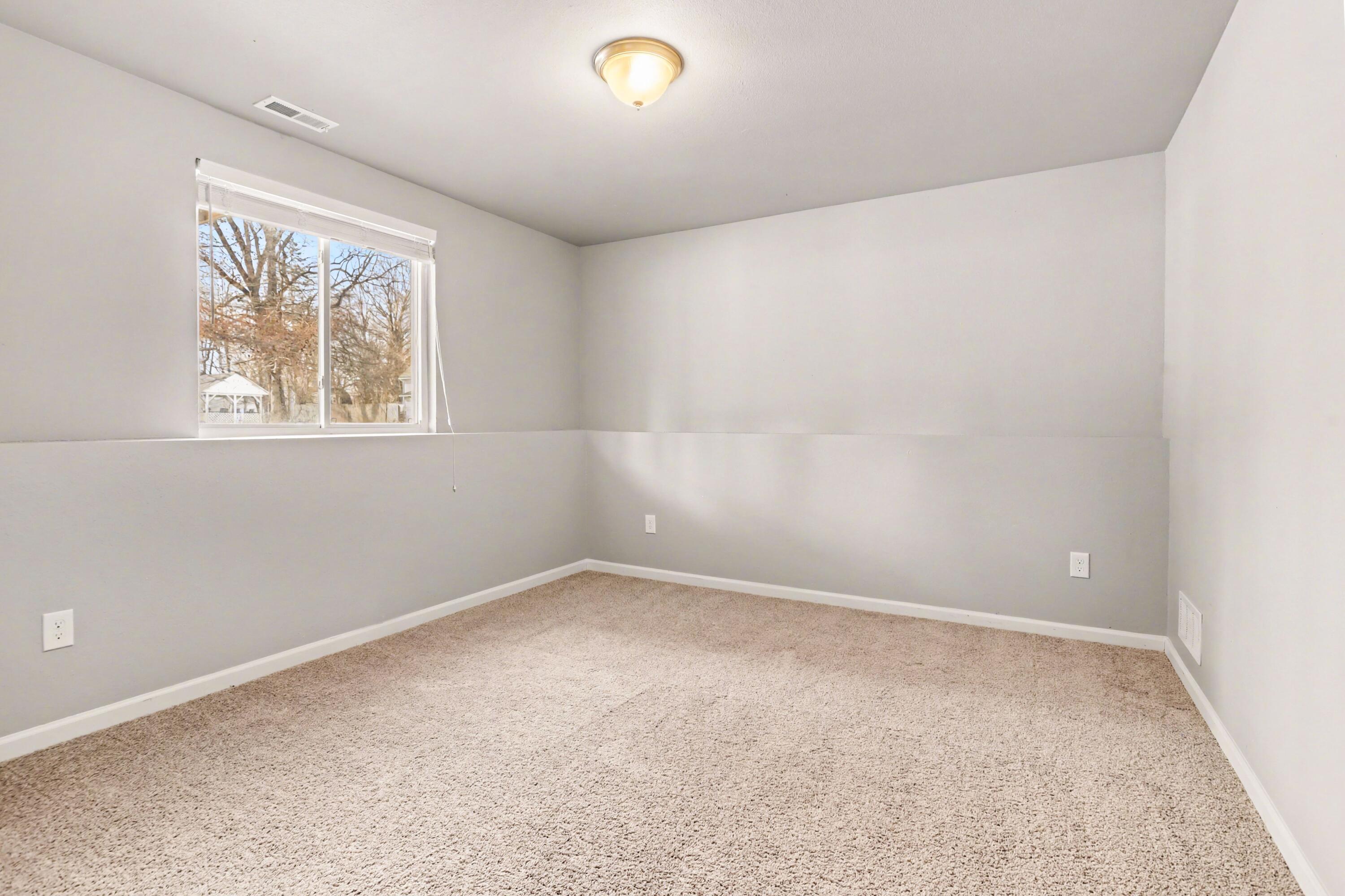 423 E Ellsworth Street