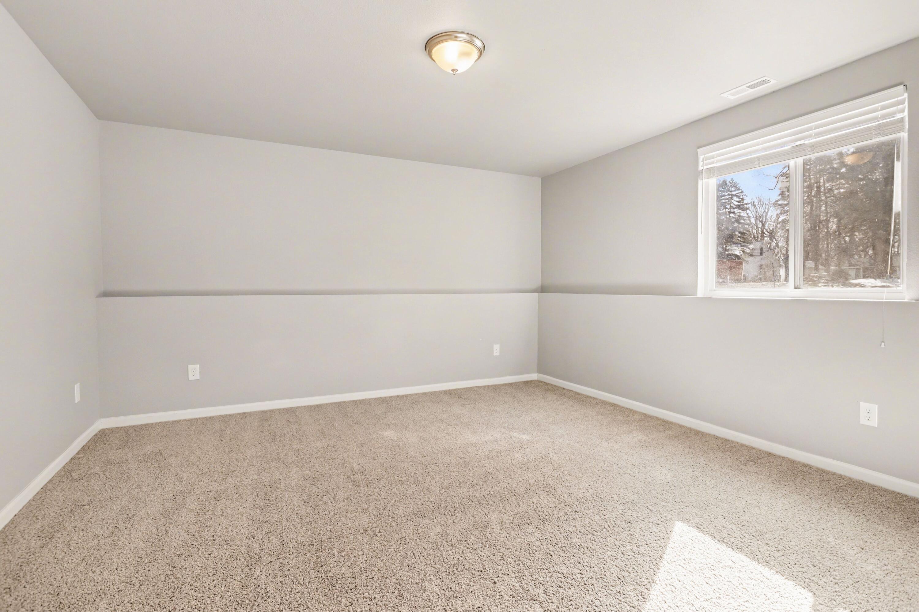 423 E Ellsworth Street