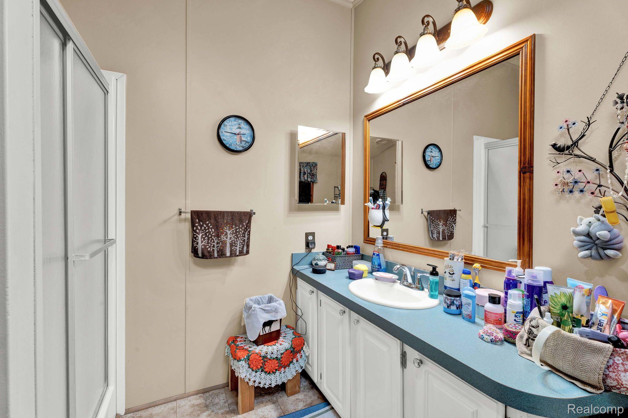 Brandon Township, Michigan 48348, United States, 3 Bedrooms Bedrooms, ,2 BathroomsBathrooms,Residential,Pending,69222