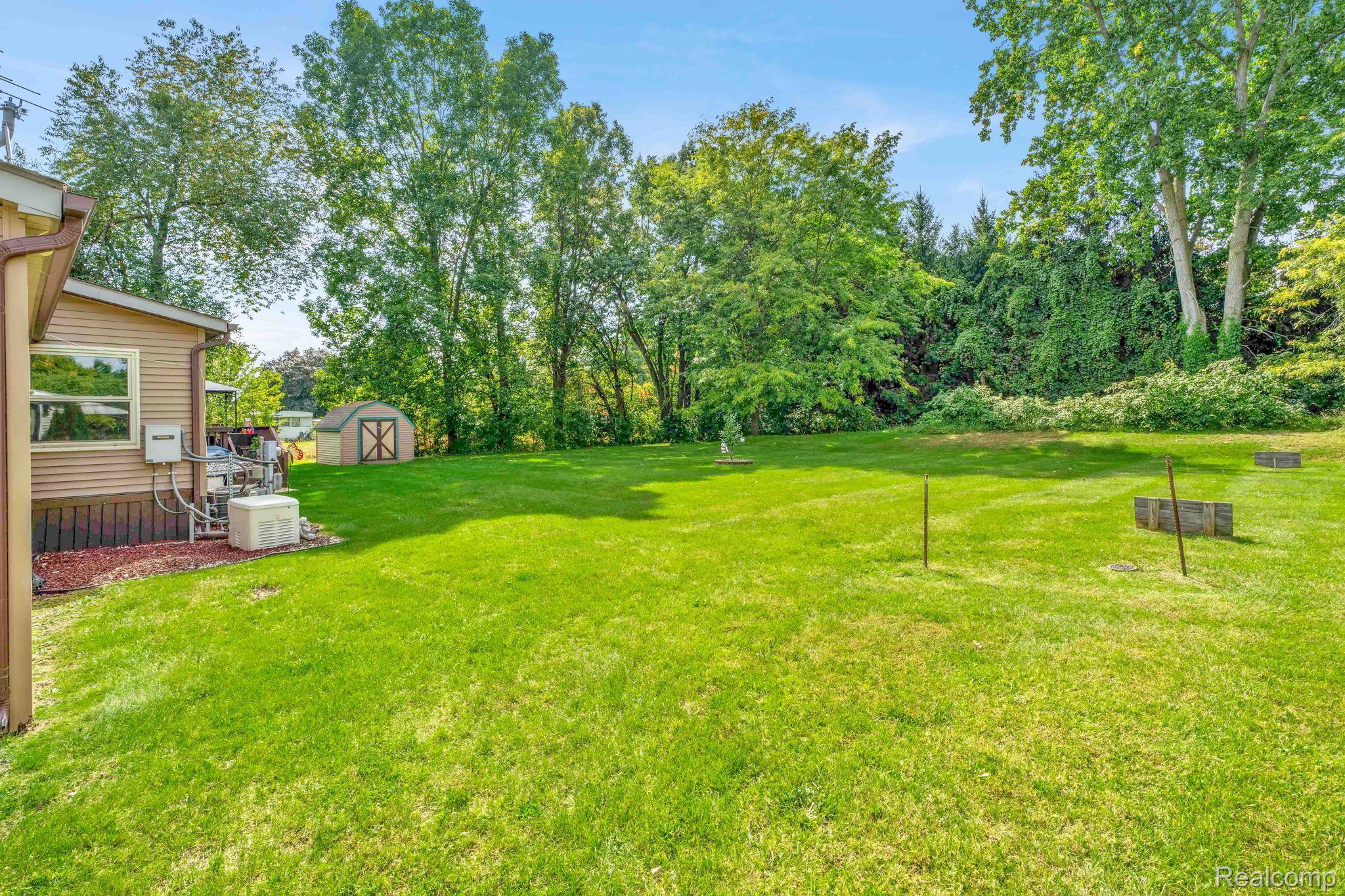 Brandon Township, Michigan 48348, United States, 3 Bedrooms Bedrooms, ,2 BathroomsBathrooms,Residential,Pending,69222