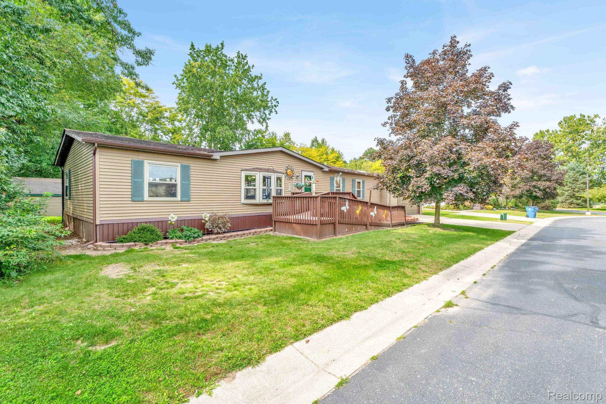 Brandon Township, Michigan 48348, United States, 3 Bedrooms Bedrooms, ,2 BathroomsBathrooms,Residential,Pending,69222