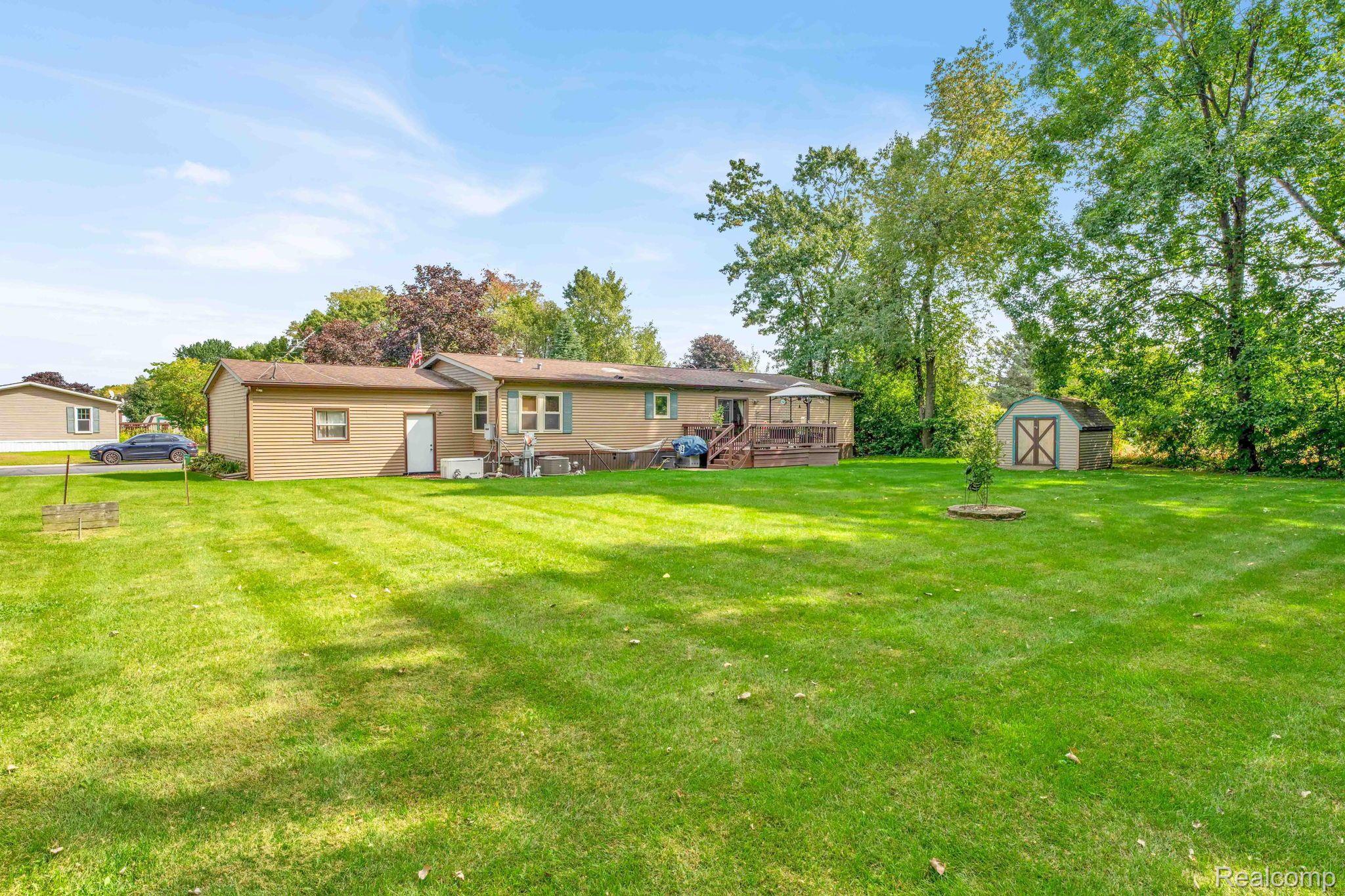 Brandon Township, Michigan 48348, United States, 3 Bedrooms Bedrooms, ,2 BathroomsBathrooms,Residential,Pending,69222