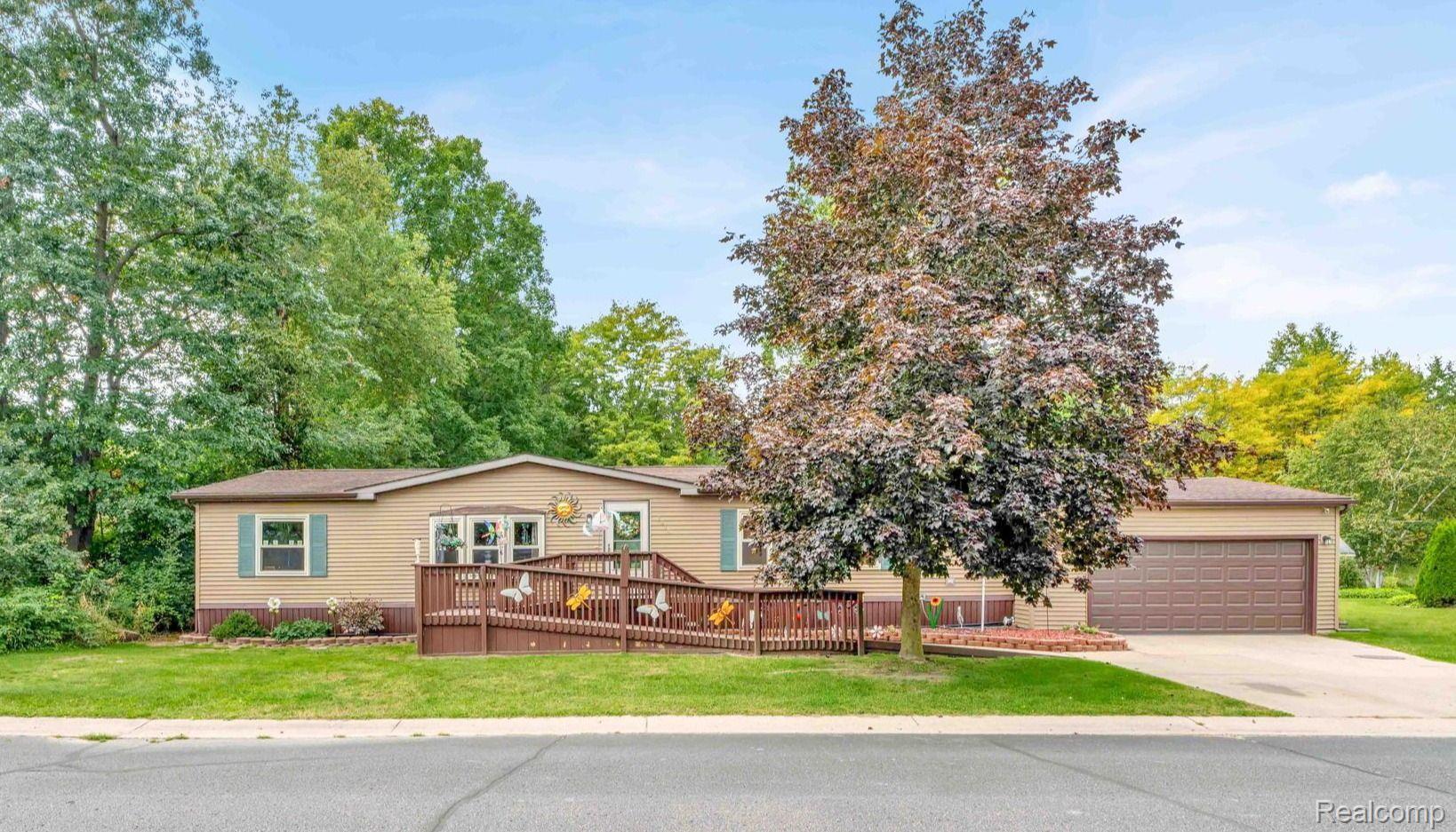 Brandon Township, Michigan 48348, United States, 3 Bedrooms Bedrooms, ,2 BathroomsBathrooms,Residential,Pending,69222