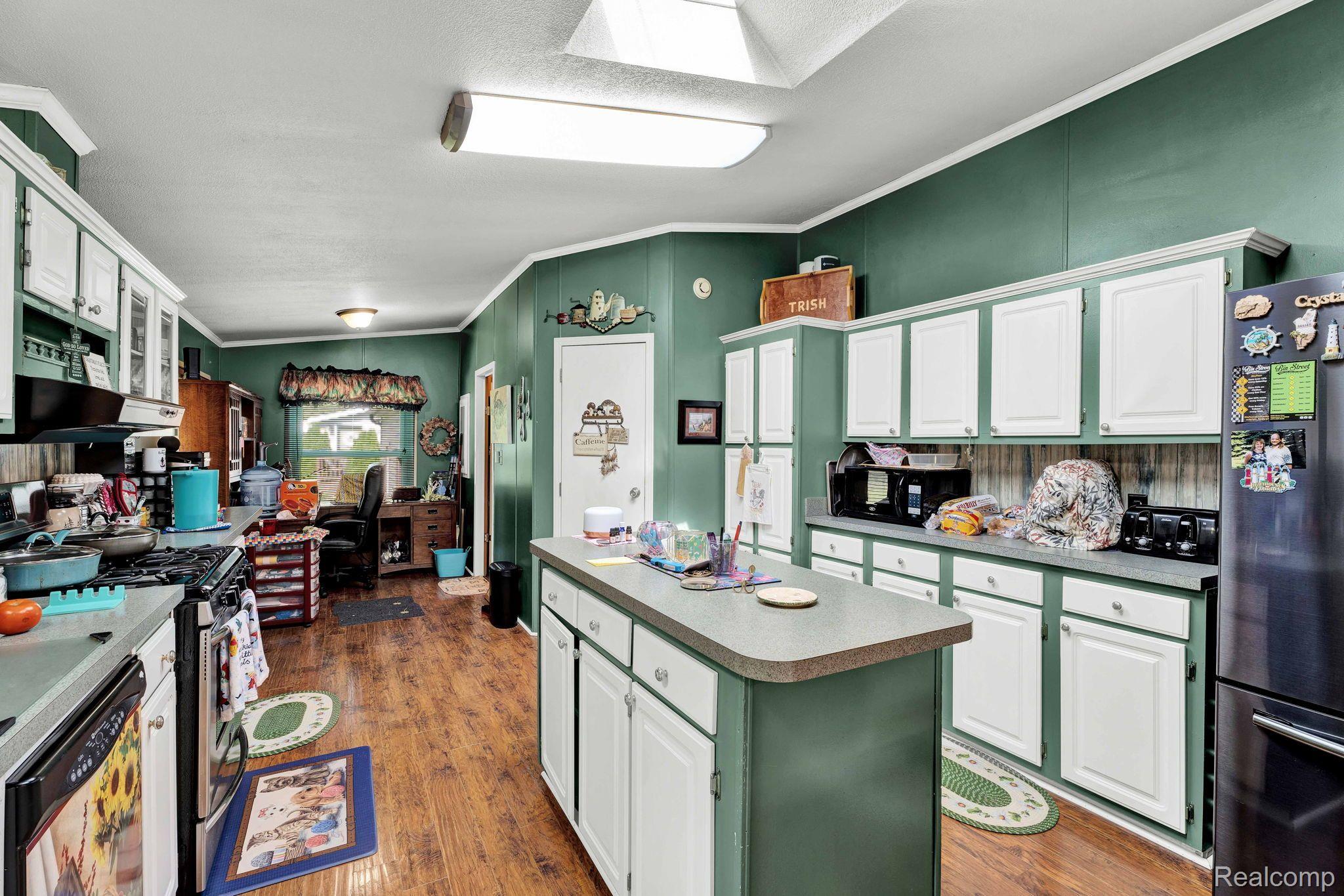 Brandon Township, Michigan 48348, United States, 3 Bedrooms Bedrooms, ,2 BathroomsBathrooms,Residential,Pending,69222