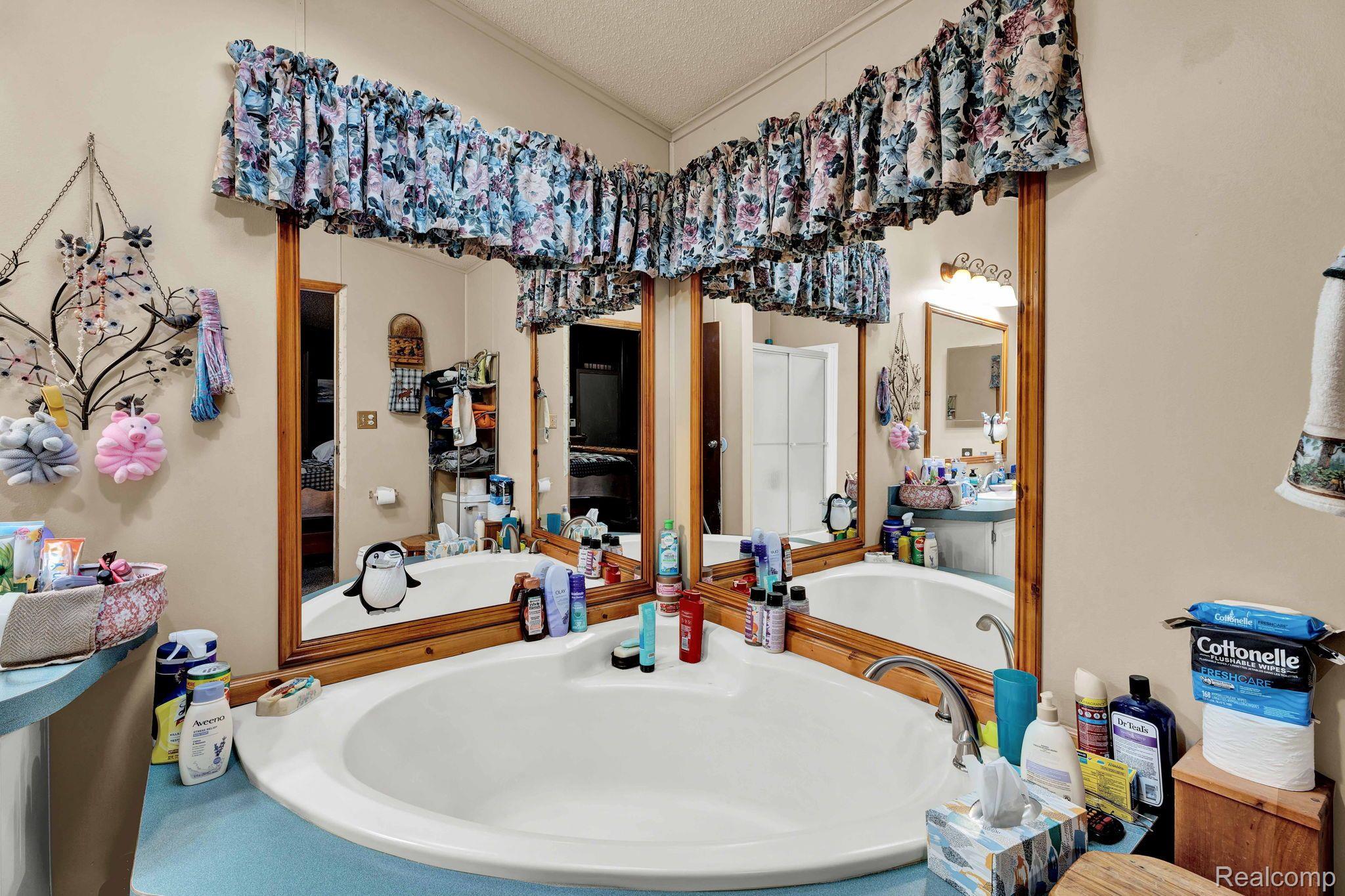 Brandon Township, Michigan 48348, United States, 3 Bedrooms Bedrooms, ,2 BathroomsBathrooms,Residential,Pending,69222