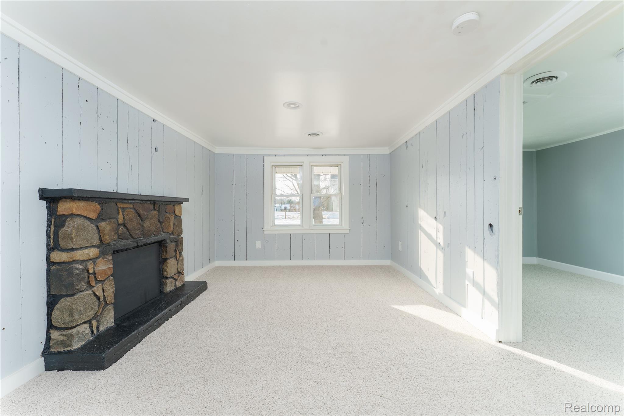 320 N Hibbard Street