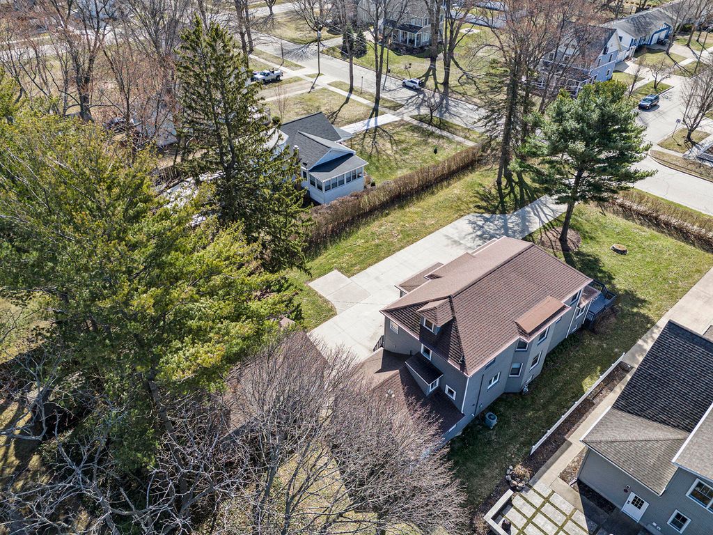 listing image 43