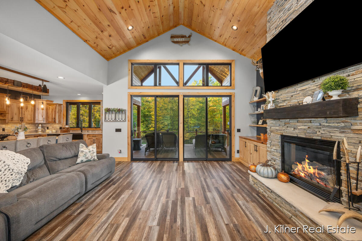 4390 22 Mile Road NW