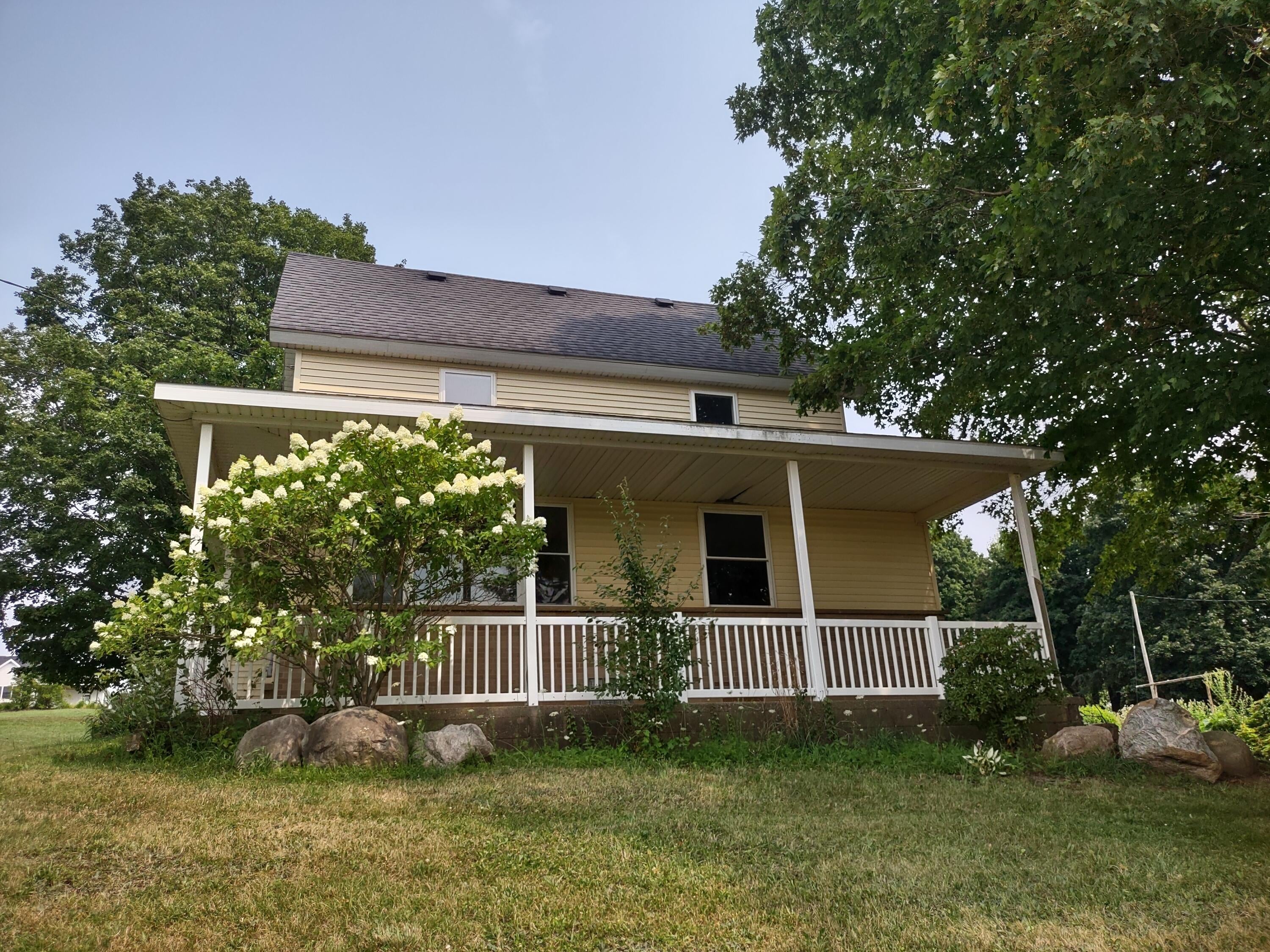 4389 9th Street