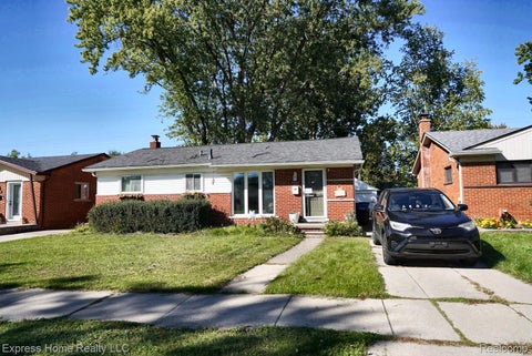 Photo for 29395 Spoon Avenue
