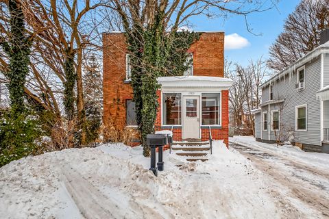 1783 Sanford Street Muskegon City MI 49441