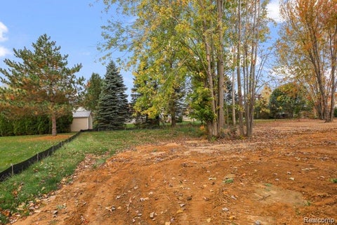 Tiny photo for 6072 Woodridge Lane, Grand Blanc Charter Township, MI 48439 (MLS # 20261085136)