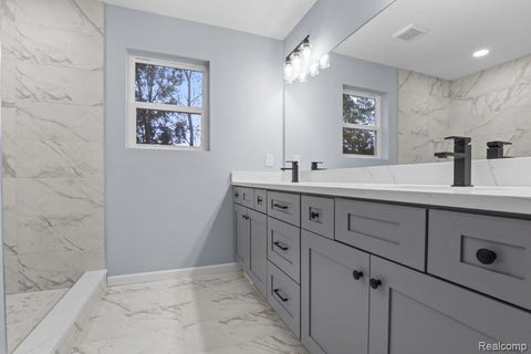 Tiny photo for 6072 Woodridge Lane, Grand Blanc Charter Township, MI 48439 (MLS # 20261085136)