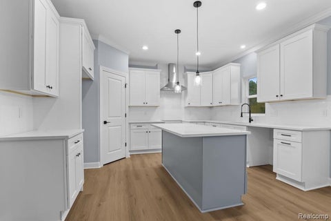 Tiny photo for 6072 Woodridge Lane, Grand Blanc Charter Township, MI 48439 (MLS # 20261085136)