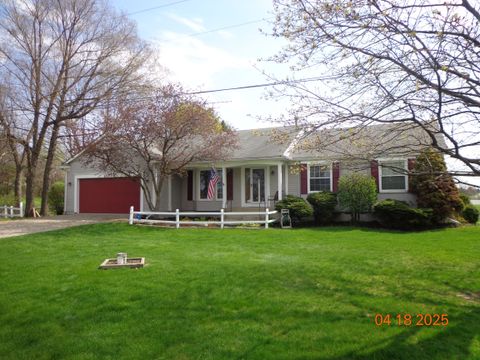 3462 N HICKORY RIDGE Road Highland Charter Township MI 48357