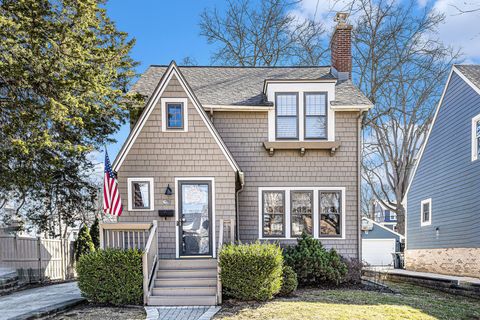 Tiny photo for 401 Berkley Avenue, Ann Arbor, MI 48103 (MLS # 81025056031)