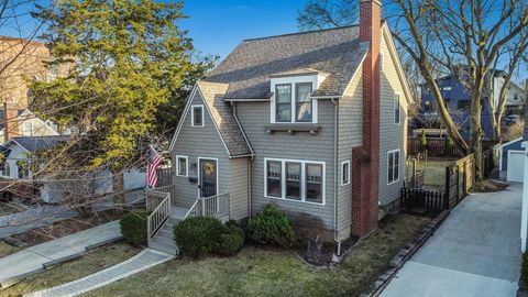 Tiny photo for 401 Berkley Avenue, Ann Arbor, MI 48103 (MLS # 81025056031)