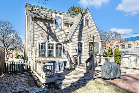 Tiny photo for 401 Berkley Avenue, Ann Arbor, MI 48103 (MLS # 81025056031)