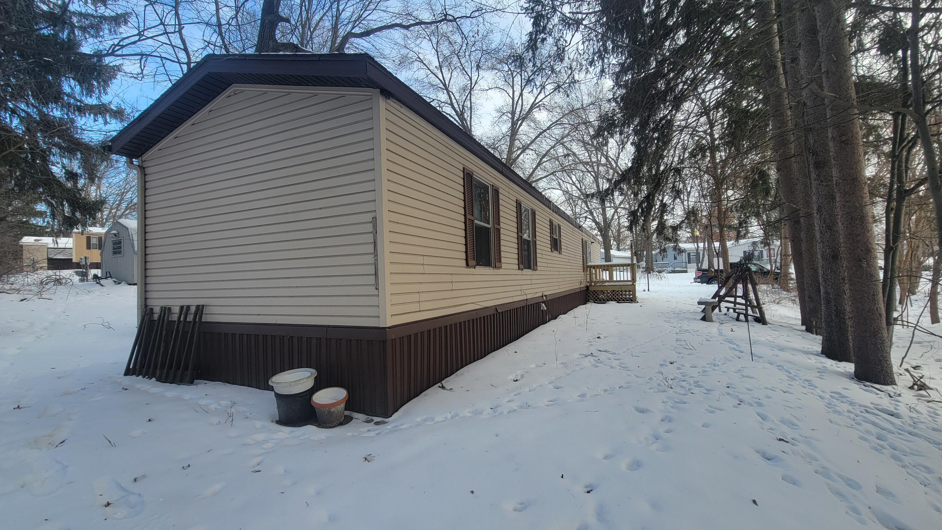 1133 Yeomans Street 17