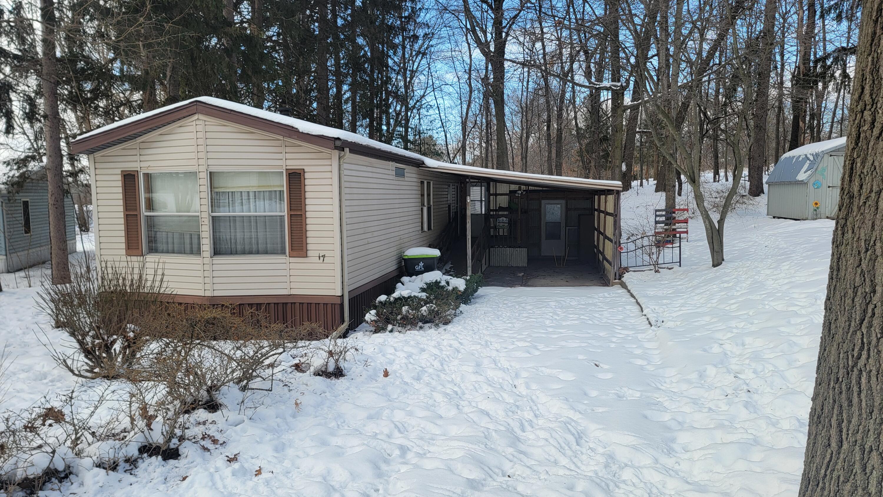 1133 Yeomans Street 17