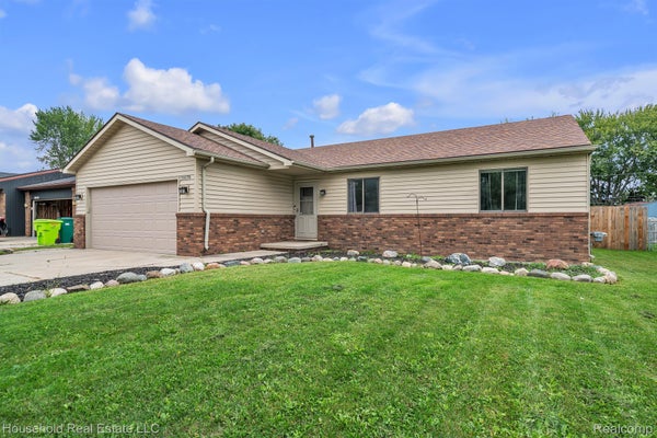 39870 BRIDGEVIEW ST, HARRISON TOWNSHIP, MI 48045 - Image d2bb7beda2f5c7c6a4bd2a32e9a5c045/751742791