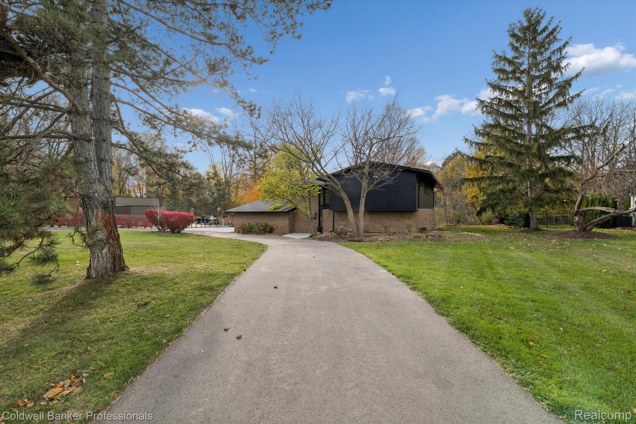 18275 Edenderry Street