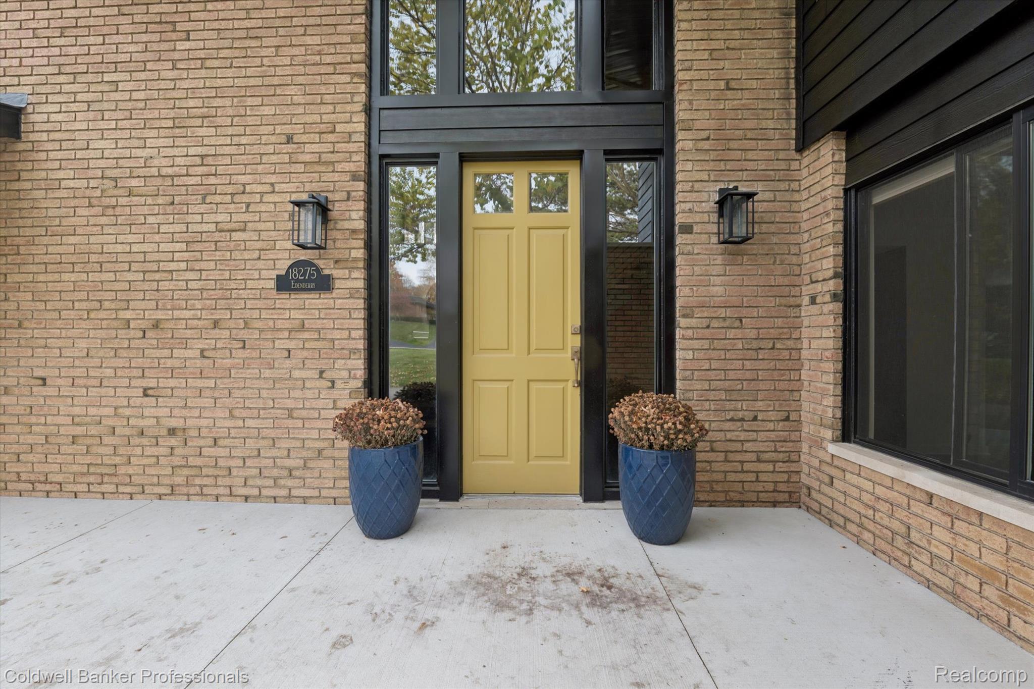 18275 Edenderry Street