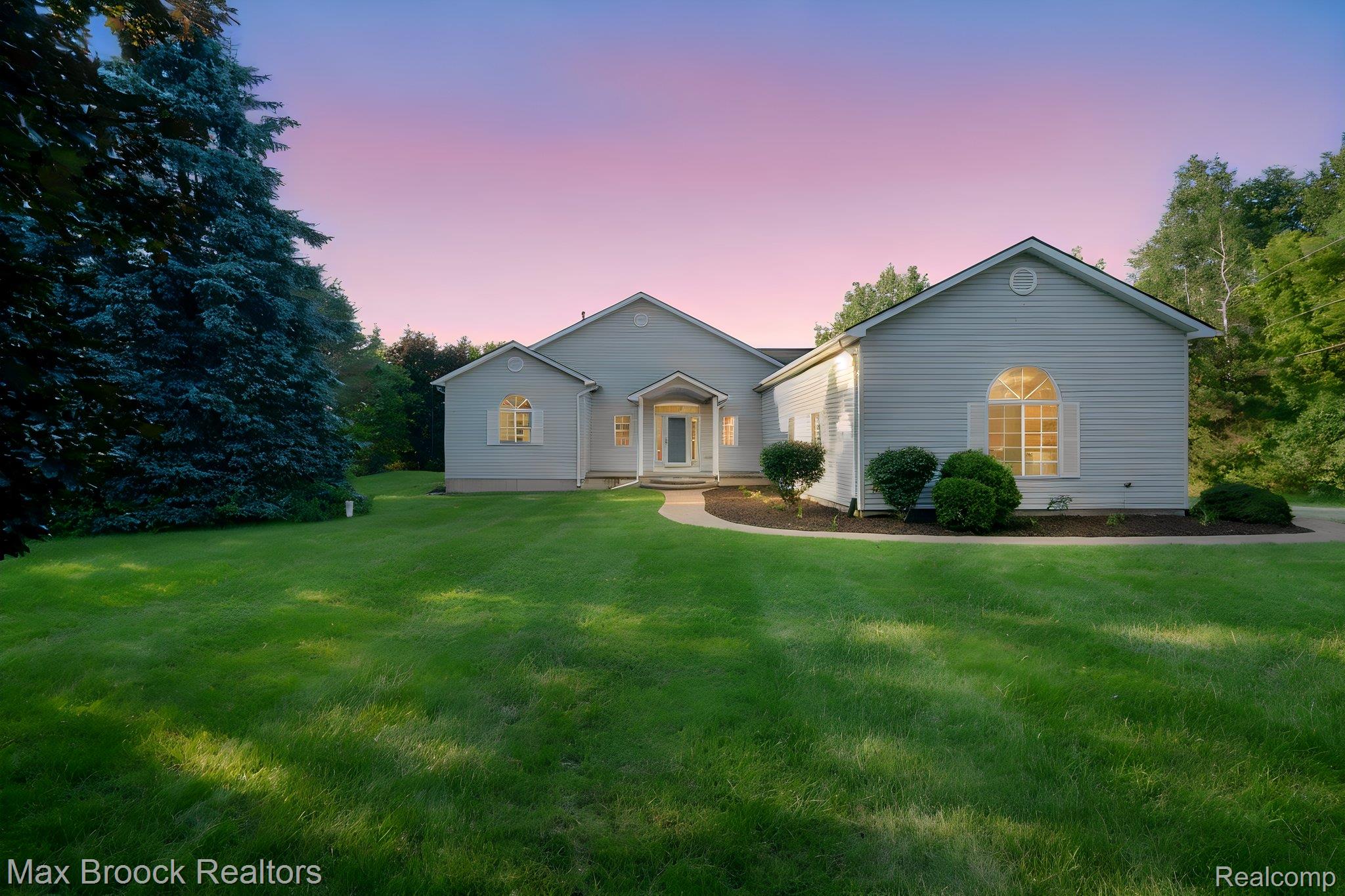 2165 Oakwood Road