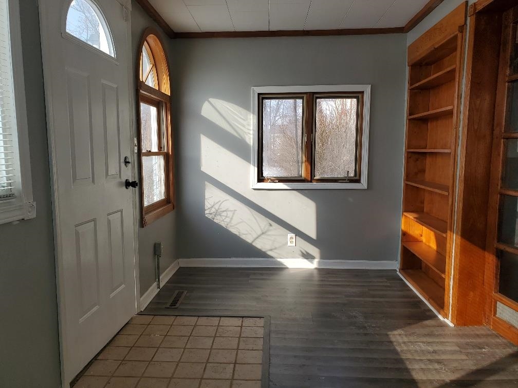 1103 N Kinney