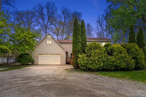 2475 S Ortonville Road Brandon Charter Township MI 48462
