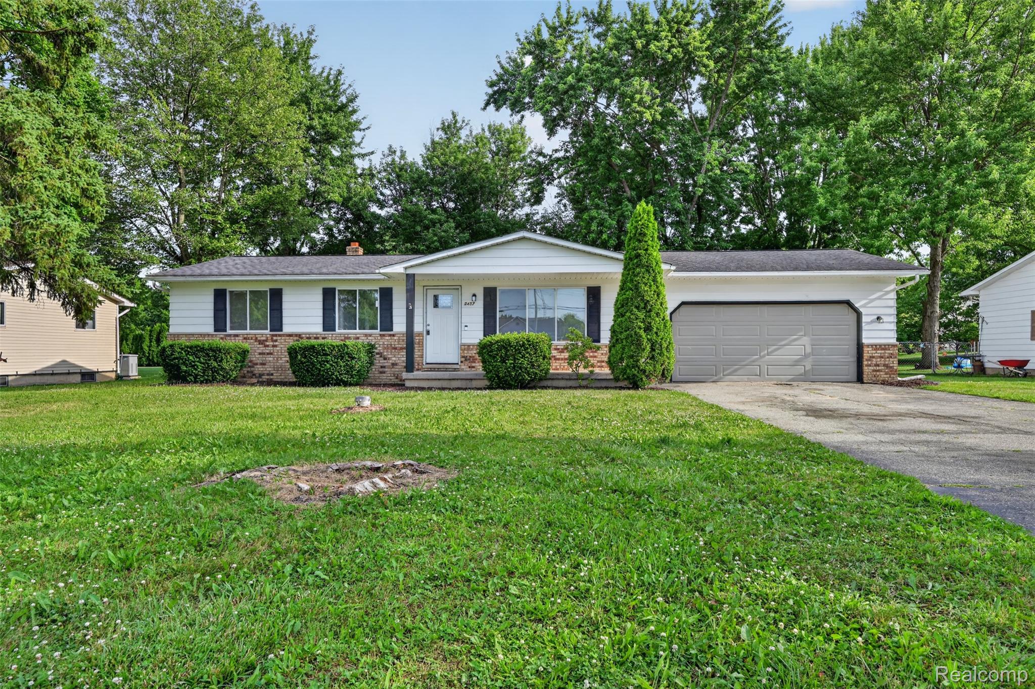 5457 Reid Road