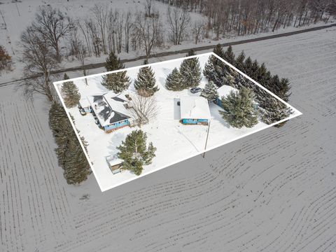 A home in FredoniaTownship_Calhoun