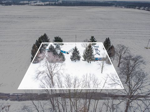 A home in FredoniaTownship_Calhoun