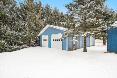 A home in FredoniaTownship_Calhoun