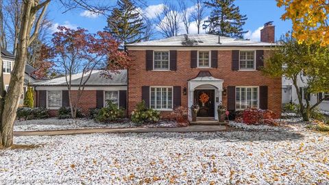 1056 Pilgrim Avenue Birmingham City MI 48009