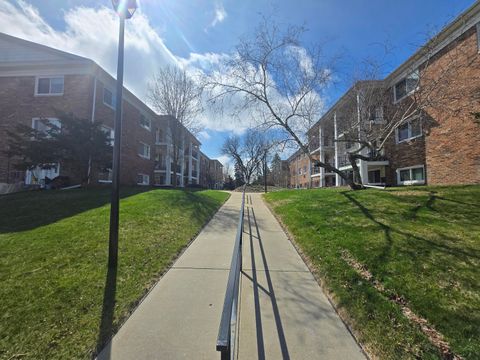 Tiny photo for 806 W Michigan Avenue #306E, Jackson City, MI 49202 (MLS # 55026013530)