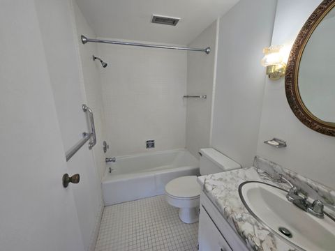 Tiny photo for 806 W Michigan Avenue #306E, Jackson City, MI 49202 (MLS # 55026013530)