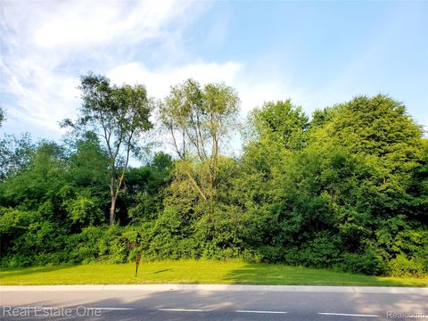000 Adams Road Troy City MI 48098