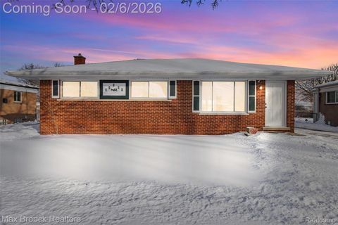 31358 Iroquois Drive Warren City MI 48088