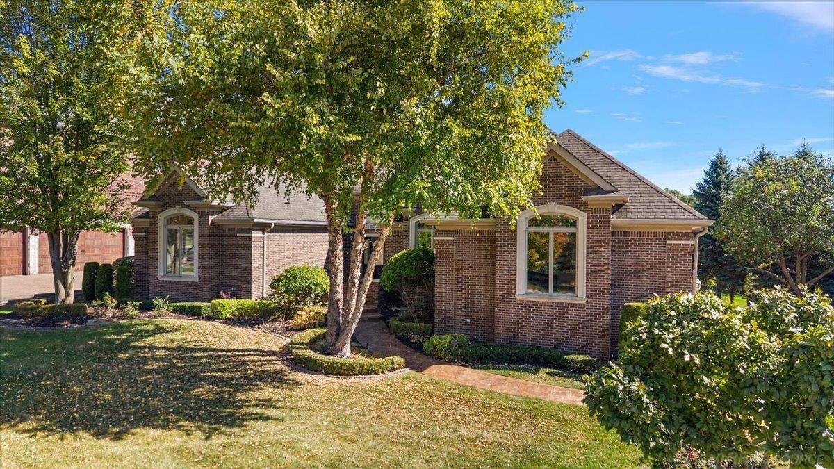 61784 Bunker Hill Drive