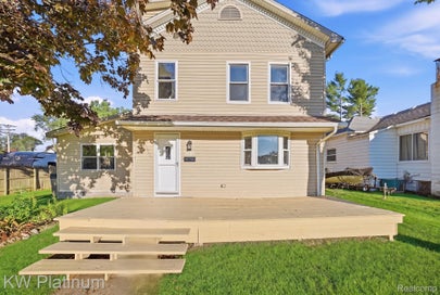 1309 Saint Clair Boulevard Algonac City MI 48001
