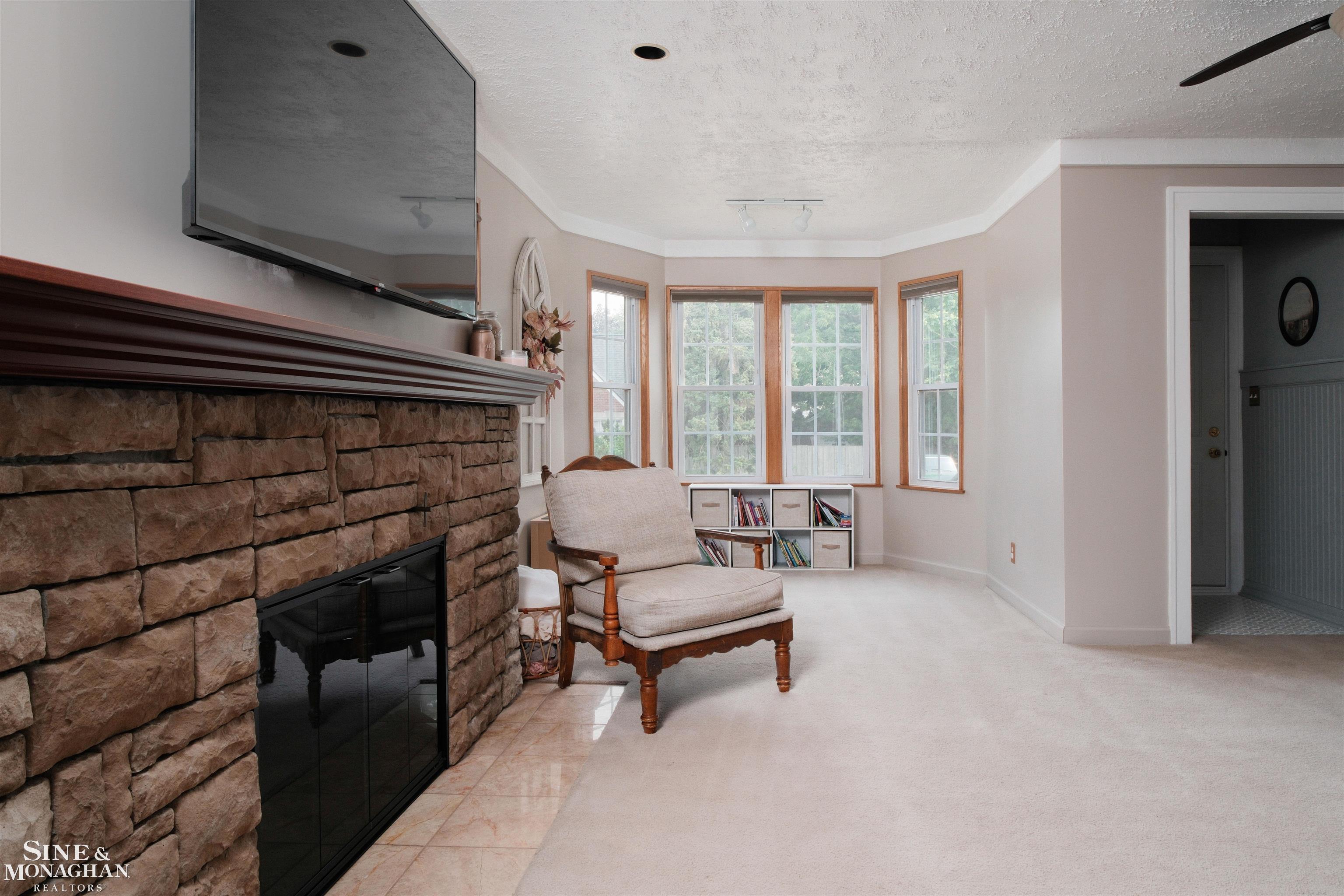 18083 Elizabeth Street