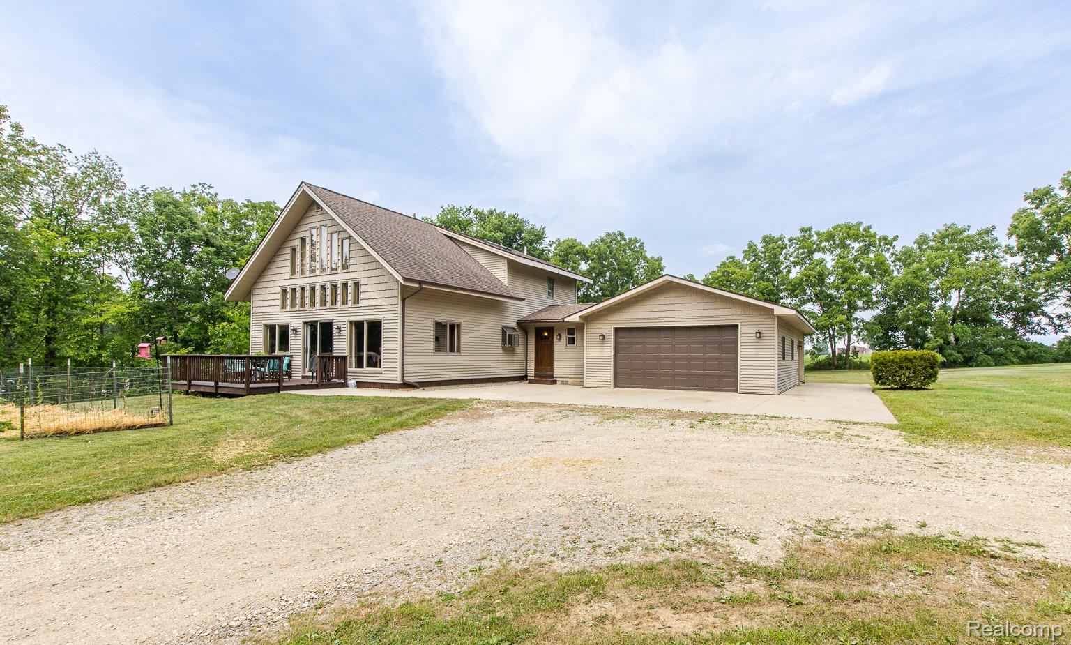 9038 Lahring Road