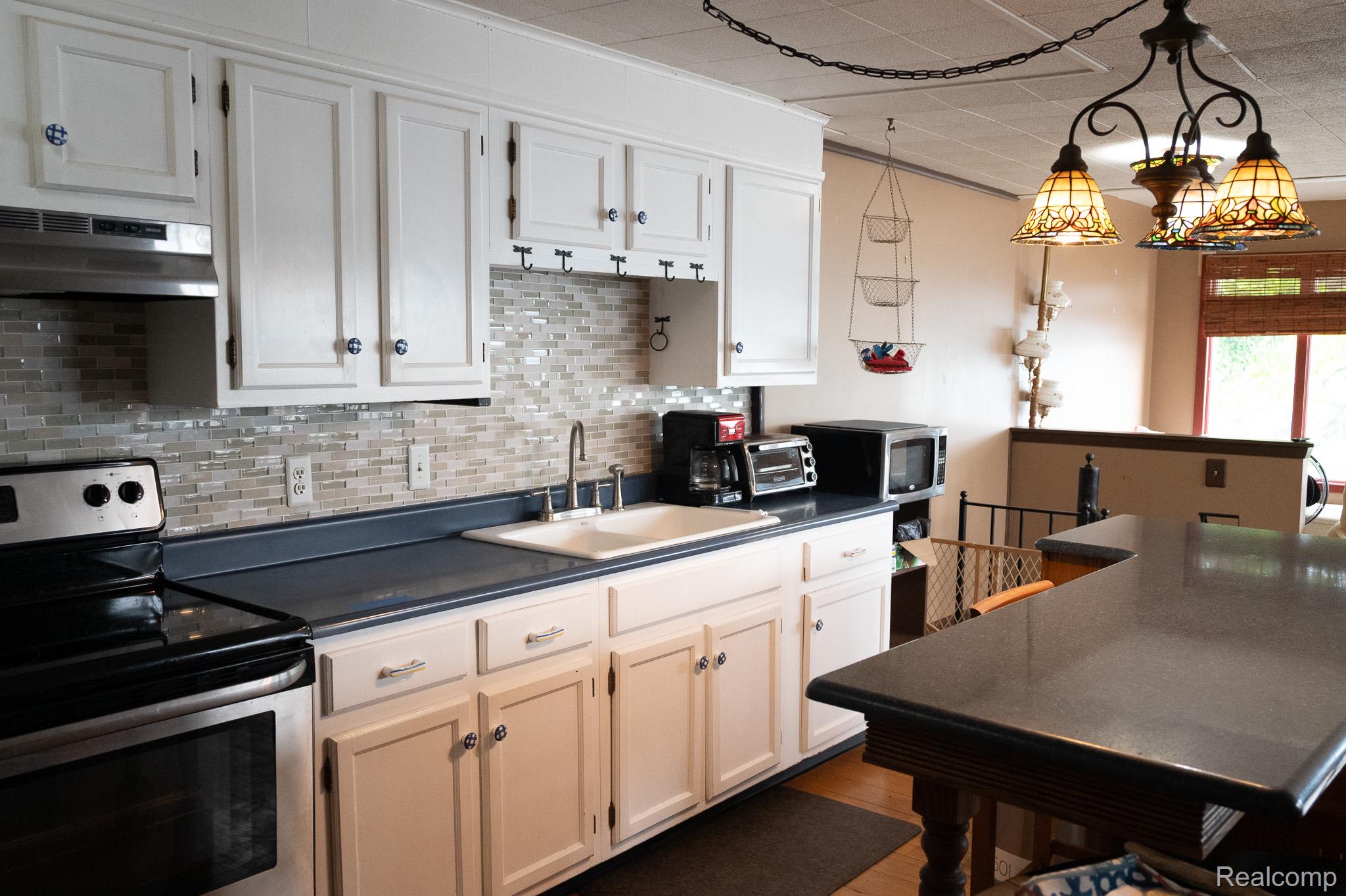 3236 Shady Oak Drive