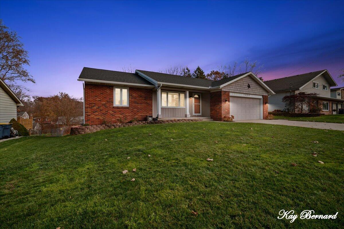 1420 Worcester Drive NE