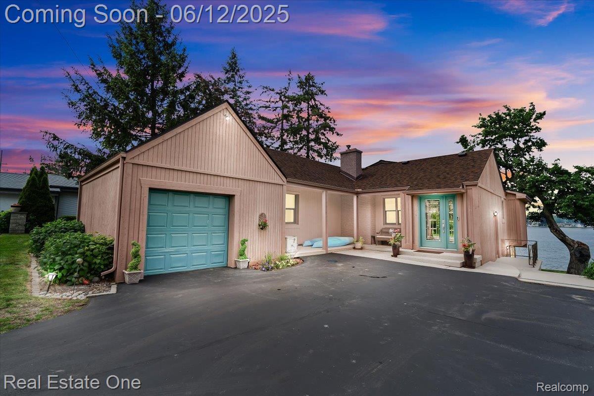 10164 Elizabeth Lake Road