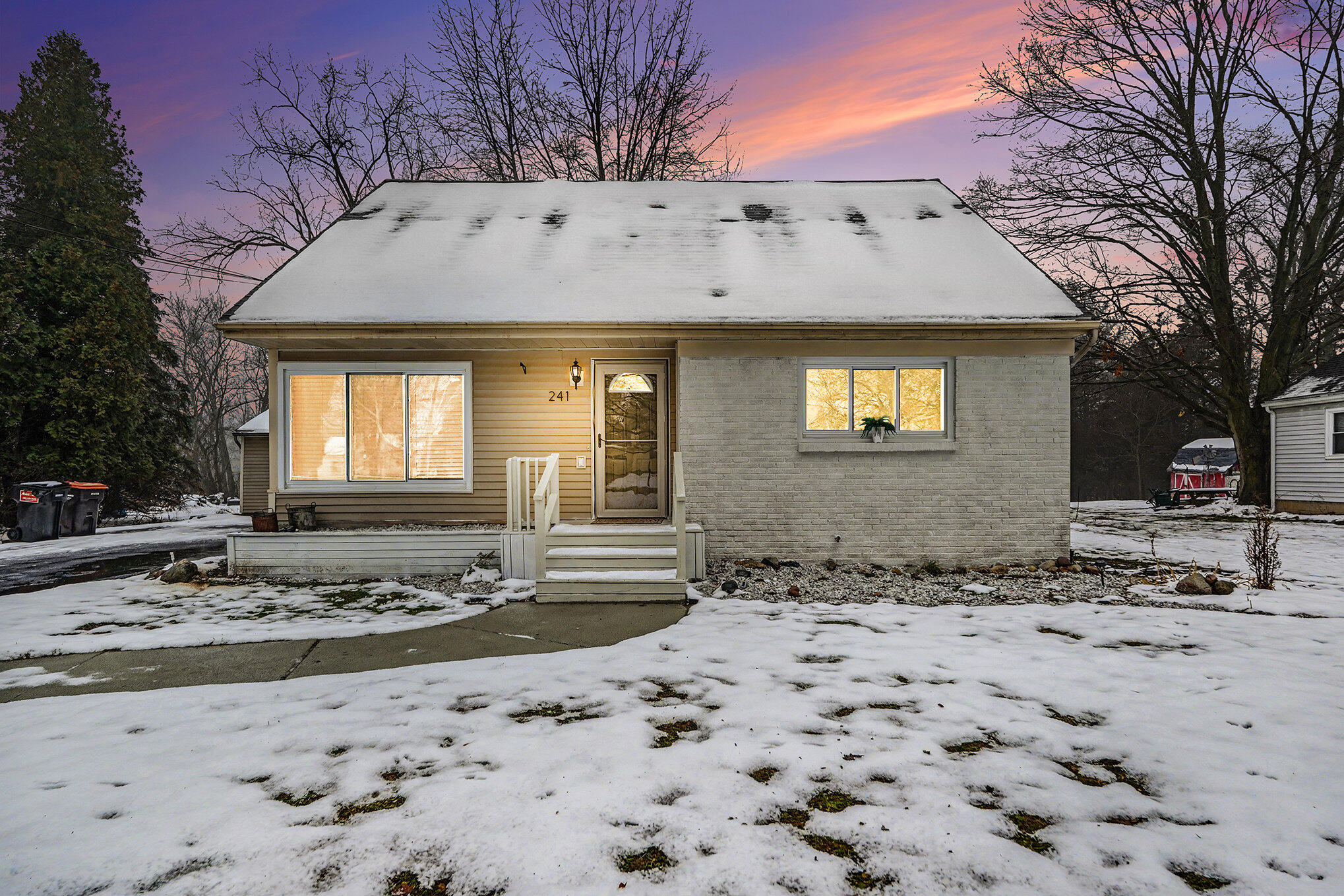 241 Kinney Avenue NW