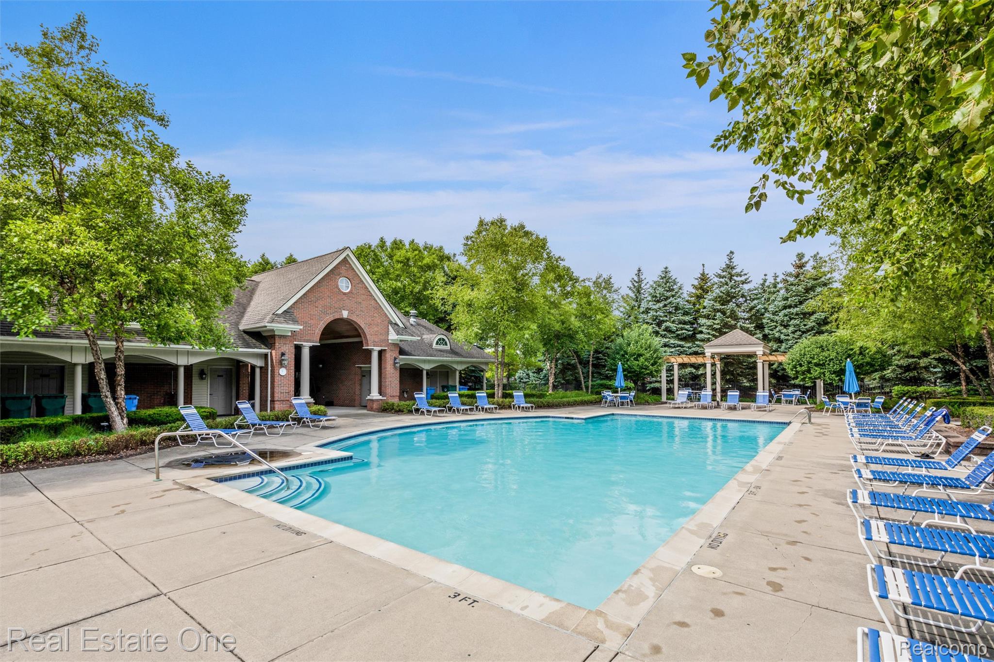 25209 Chesapeake Circle